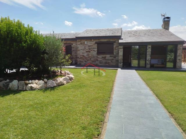 Casa chalet en Venta en Villadangos del Páramo