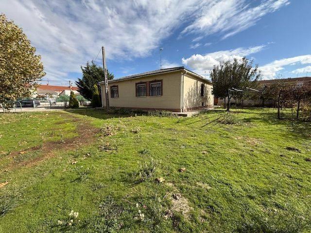 Casa chalet en Venta en Villoria