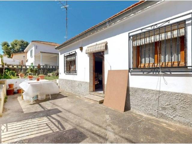 Casa chalet en Venta en Yátova