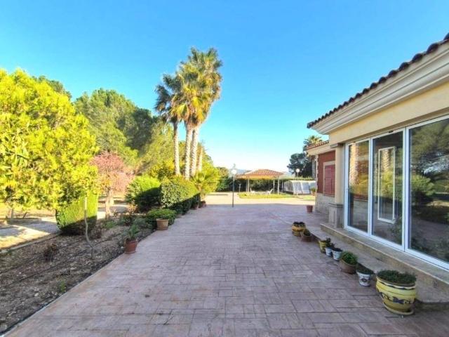 Casa chalet en Venta en Yecla