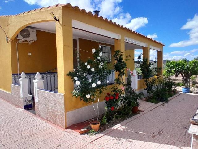 Casa chalet en Venta en Yecla