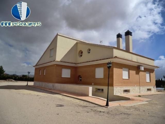 Casa chalet en Venta en Yecla