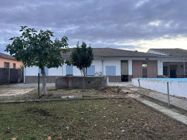 Casa chalet en Venta en Yuncler