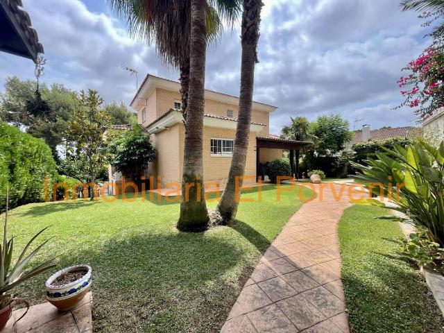 Casa chalet en Venta en Zona Avenida Alta Auditorio