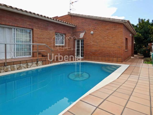 Casa chalet en Venta en Zona Alta