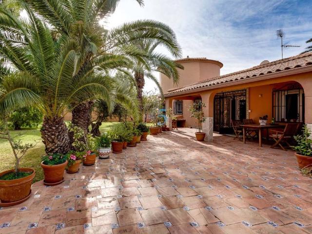 Casa chalet en Venta en Zona Carrefour Urbanizaciones