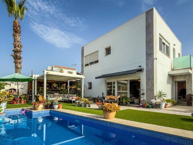 Casa chalet en Venta en Zona Carrefour Urbanizaciones