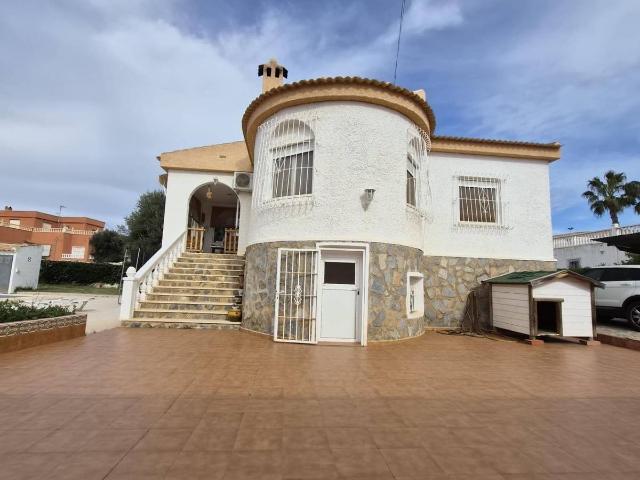 Casa chalet en Venta en Zona Carrefour Urbanizaciones