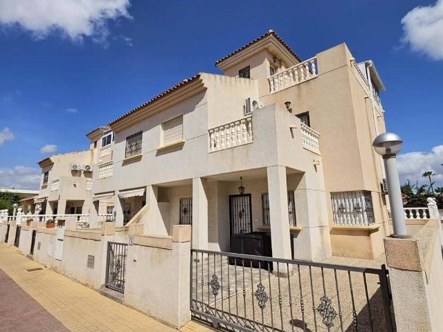 Casa chalet en Venta en Zona Carrefour Urbanizaciones