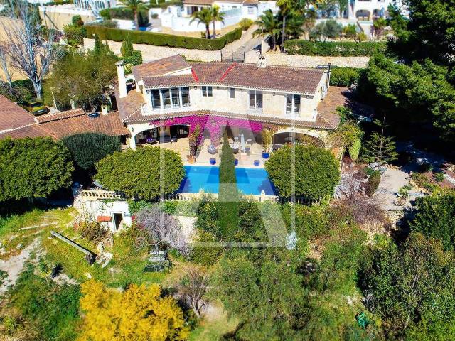 Casa chalet en Venta en Zona Pueblo
