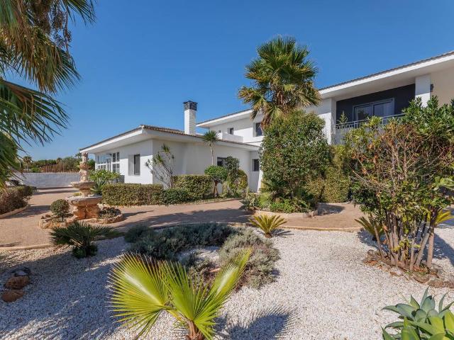 Casa chalet en Venta en Zona Pueblo