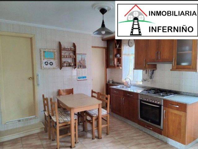 Casa chalet en Venta en A Gándara