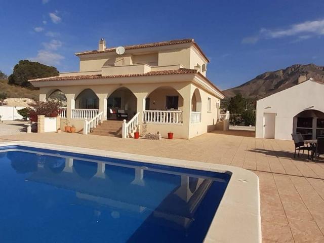 Casa chalet en Venta en Abanilla