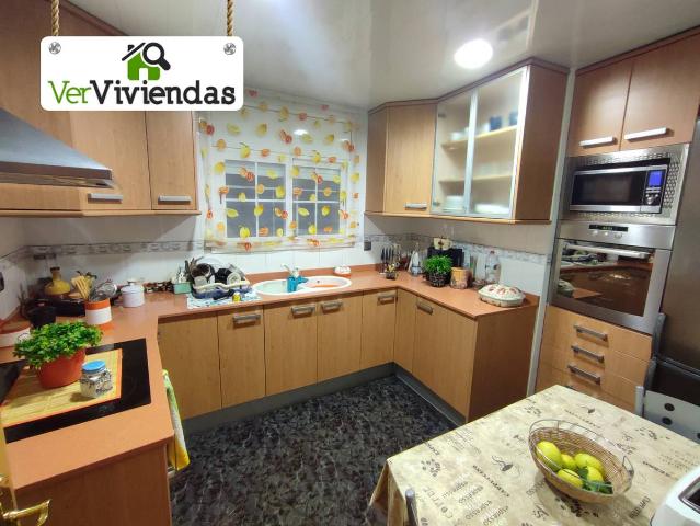 Casa chalet en Venta en Abrera