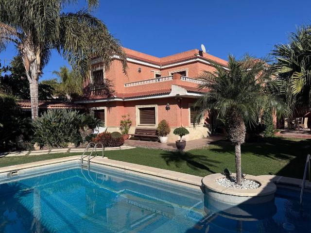Casa chalet en Venta en Aguadulce Sur