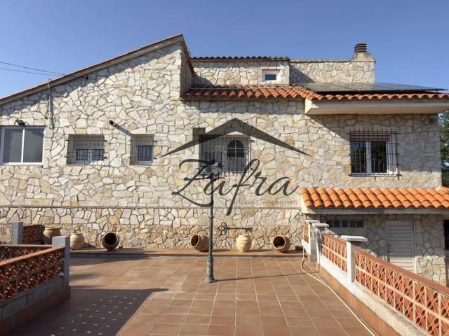 Casa chalet en Venta en Aiguaviva Parc