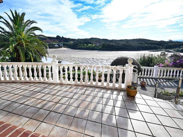 Casa chalet en Venta en Ajo