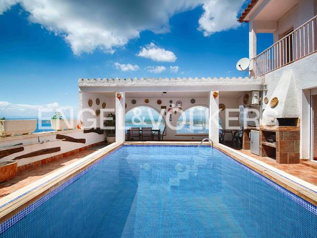 Casa chalet en Venta en Almadrava Canyelles Puig Rom