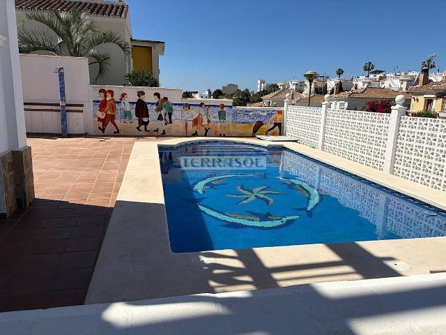Casa chalet en Venta en Almayate