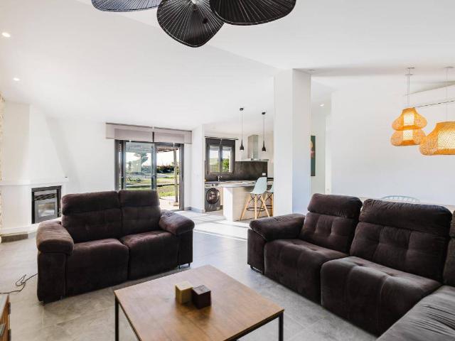 Casa chalet en Venta en Almayate