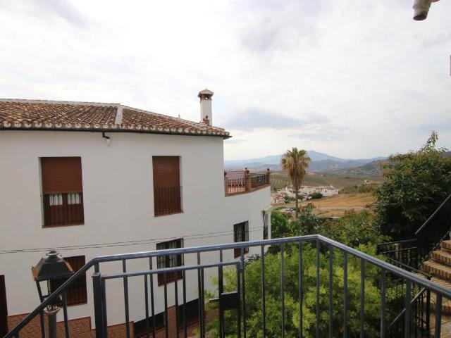 Casa chalet en Venta en Alozaina