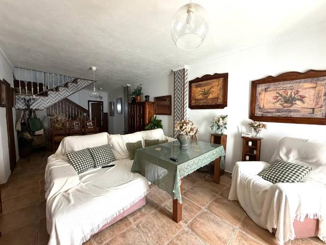 Casa chalet en Venta en Álora