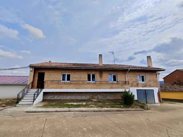 Casa chalet en Venta en Alar del Rey