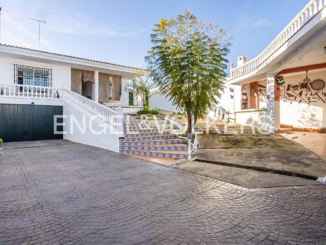 Casa chalet en Venta en Albaida del Aljarafe
