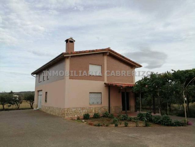 Casa chalet en Venta en Alberite