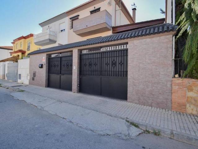 Casa chalet en Venta en Albolote