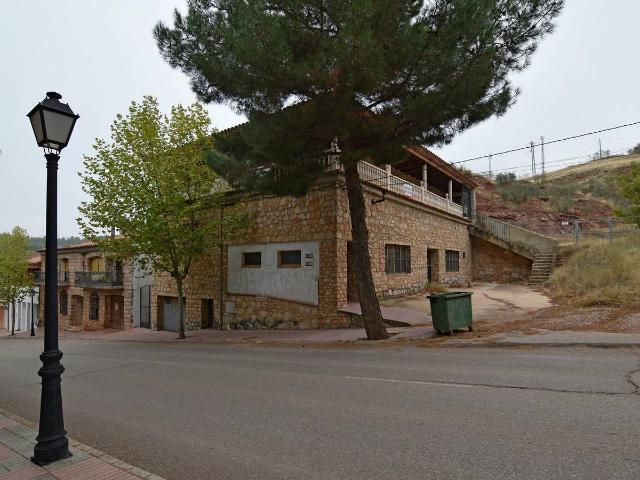 Casa chalet en Venta en Alcaraz