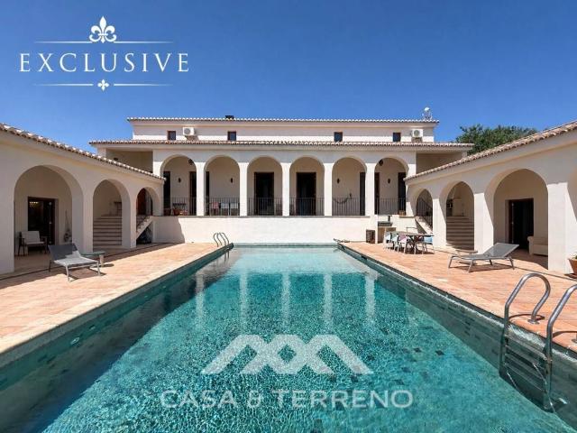 Casa chalet en Venta en Alcaucín