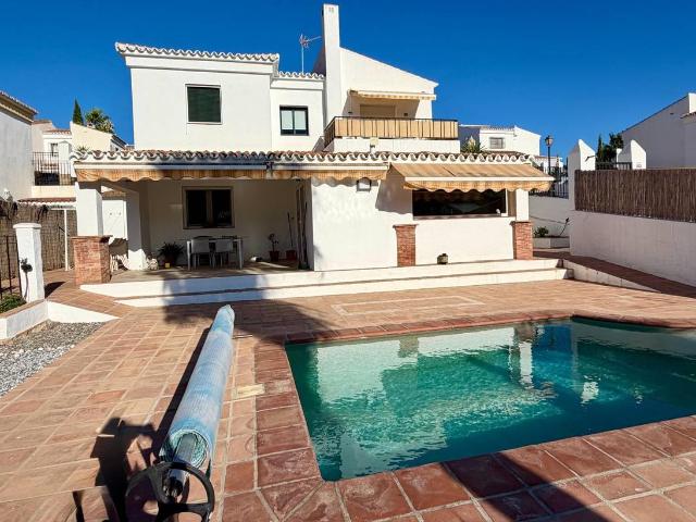 Casa chalet en Venta en Alcaucín