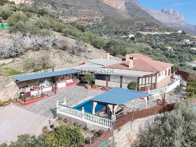 Casa chalet en Venta en Alcaucín