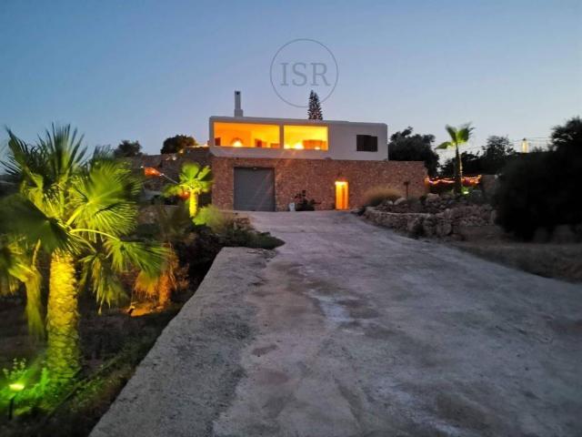 Casa chalet en Venta en Alcóntar