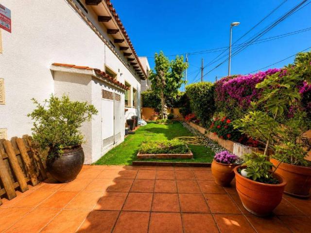 Casa chalet en Venta en Alella