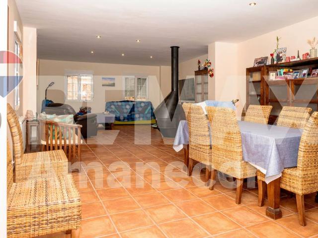 Casa chalet en Venta en Alfafara