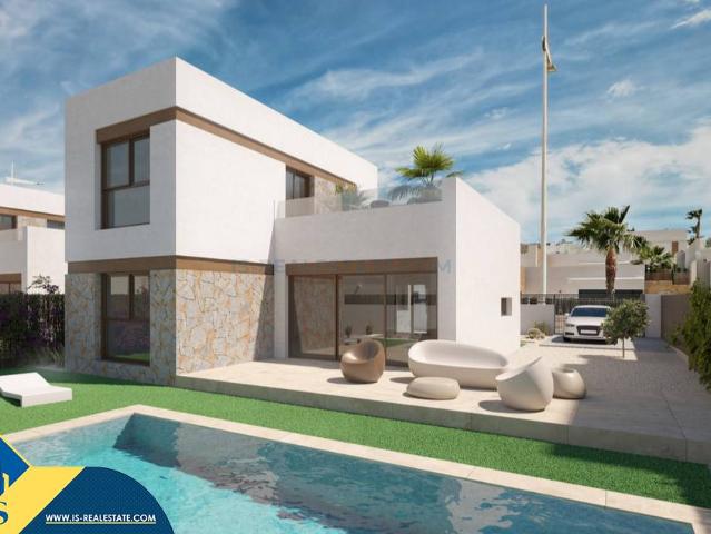Casa chalet en Venta en Algorfa