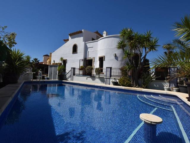 Casa chalet en Venta en Algorfa