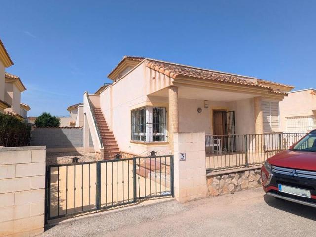 Casa chalet en Venta en Algorfa