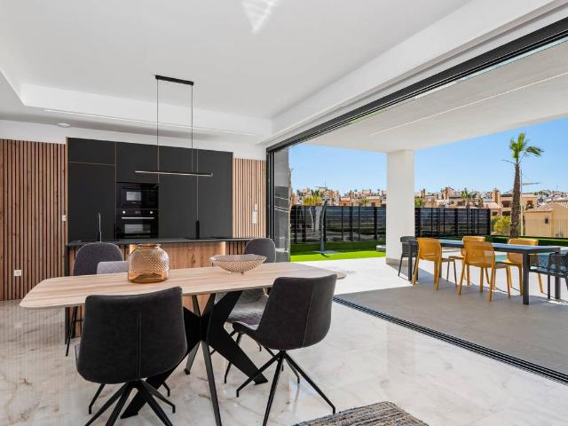 Casa chalet en Venta en Algorfa