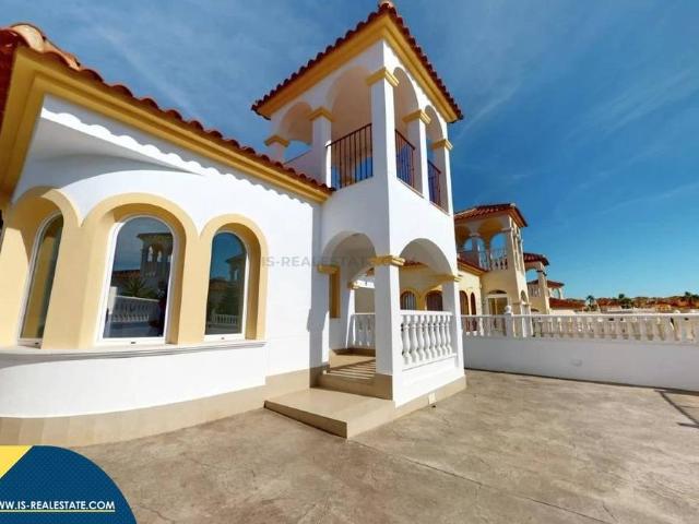 Casa chalet en Venta en Algorfa