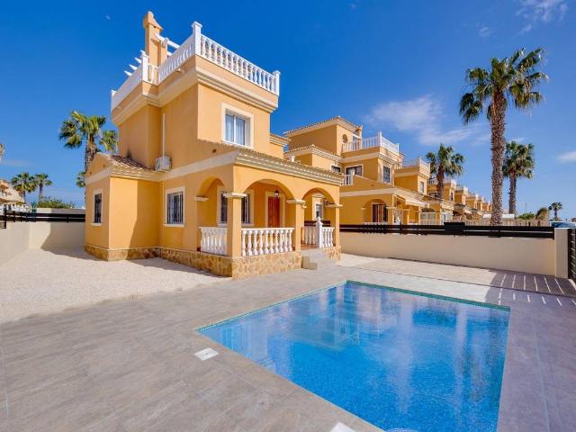 Casa chalet en Venta en Algorfa