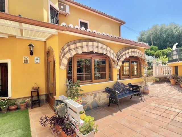 Casa chalet en Venta en Manantiales Lagar Cortijo