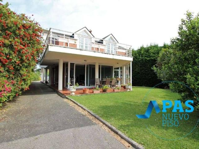 Casa chalet en Venta en Alisal San Román
