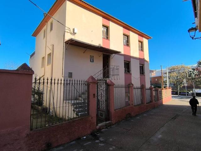 Casa chalet en Venta en Alpartir