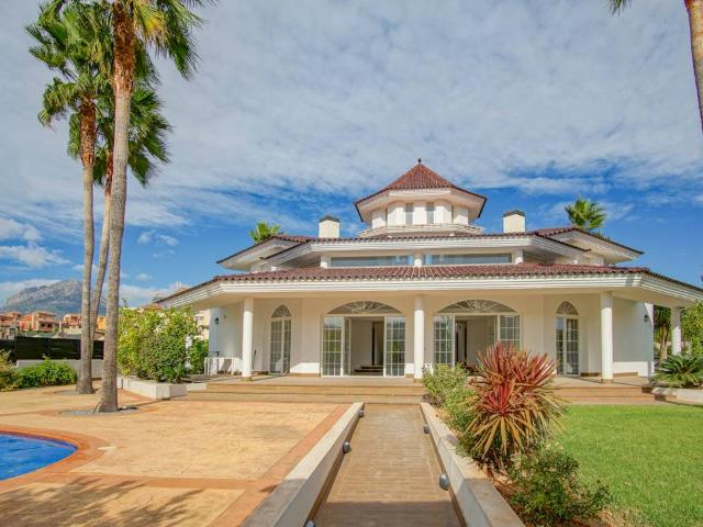 Casa chalet en Venta en Altea ciudad