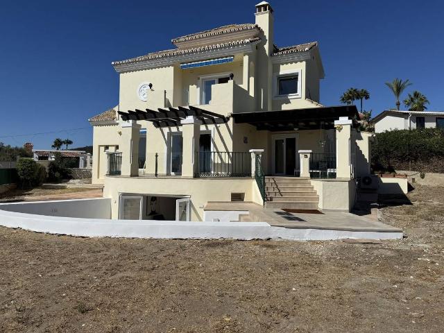 Casa chalet en Venta en Altos de Estepona