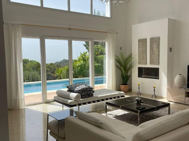 Casa chalet en Venta en Altos de Estepona