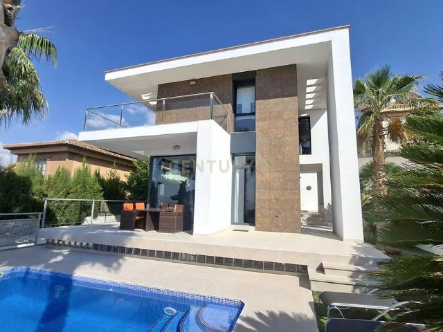Casa chalet en Venta en Altos de la Zubia